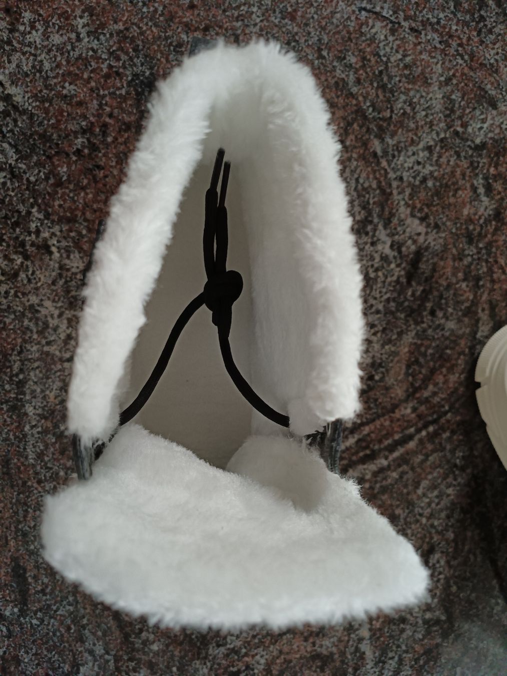 Scarpe da donna: Neue Winterschuhe 40 – Nuovo (secondo la descrizione) da Bätterkinden venduto da Elefantenzoo 1
