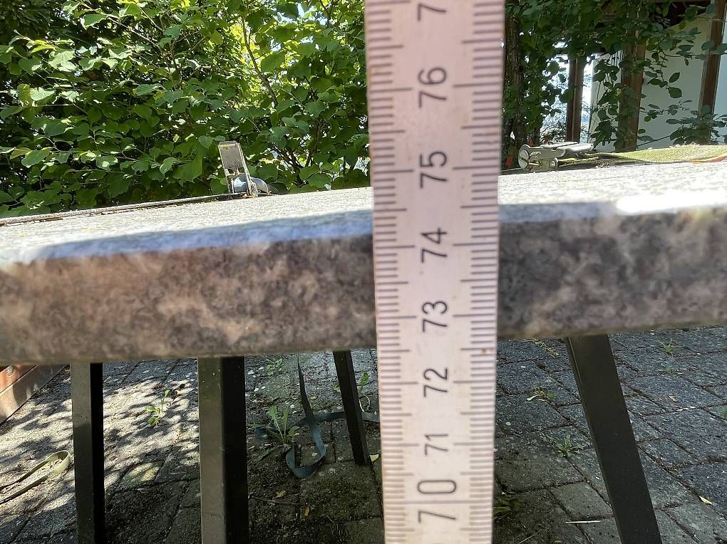 Tische: Tisch mit schöner Granitplatte – Gebraucht aus Weier im Emmental von ajnakrim 4