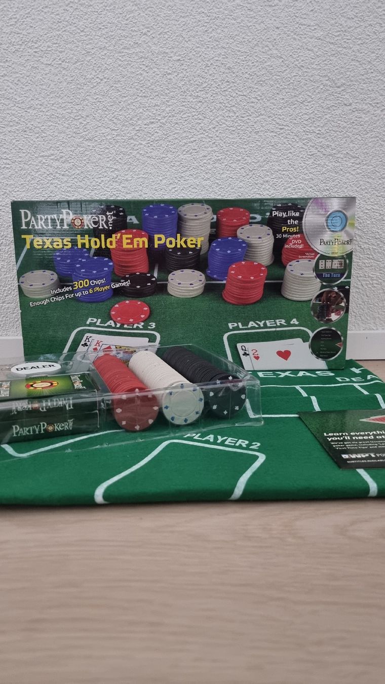Giochi: Ensemble Poker PartyPoker Texas Hold'Em – Usato da Meinisberg venduto da Sixi