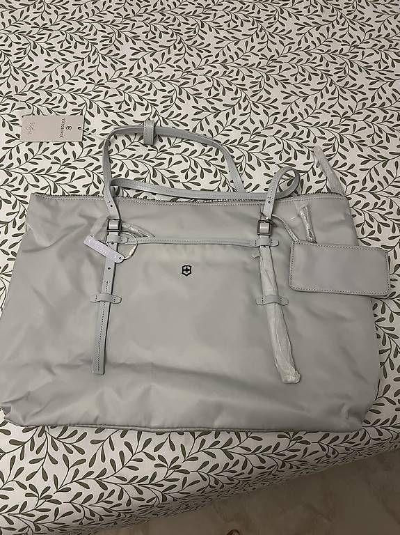 Victorinox Borse da donna: Victorinox Tasche neu – Usato da Ibach venduto da P.a.22
