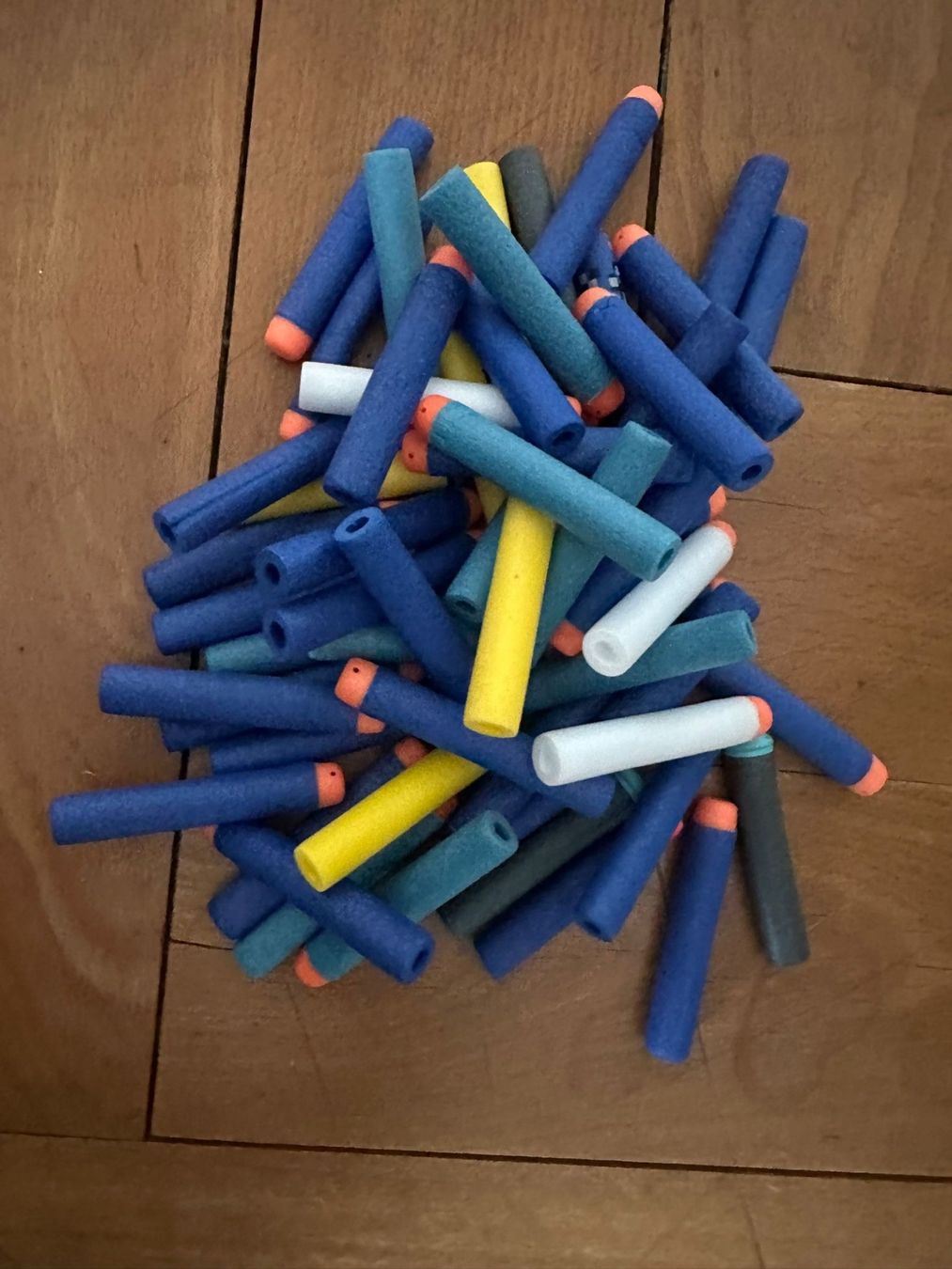 Giocattoli: Nerf Darts Pfeile Mega Pack, verschiedene Farben, Top! – Usato da St.Gallen venduto da Attack
