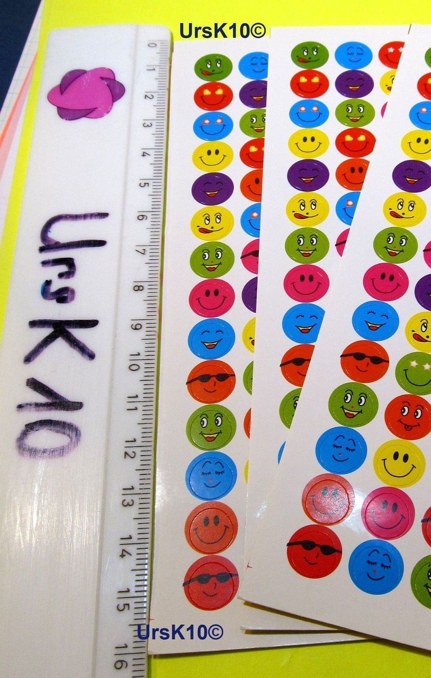 Sticker: 4 Blatt à 112 Smiley Sticker Total 448 Stück – Nuovo e nell'imballaggio originale da St. Margarethen TG venduto da ursk10 1