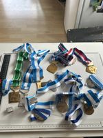 Medaillen Set Sport mit Bändern diverse Jahre (I28)