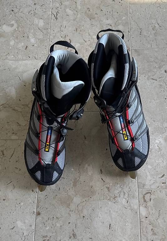 Salomon Pattini in linea & Pattini a rotelle: Salomon Inline Skates mit Zubehör – Nuovo (secondo la descrizione) da Kilchberg ZH venduto da eti_m9g8 2