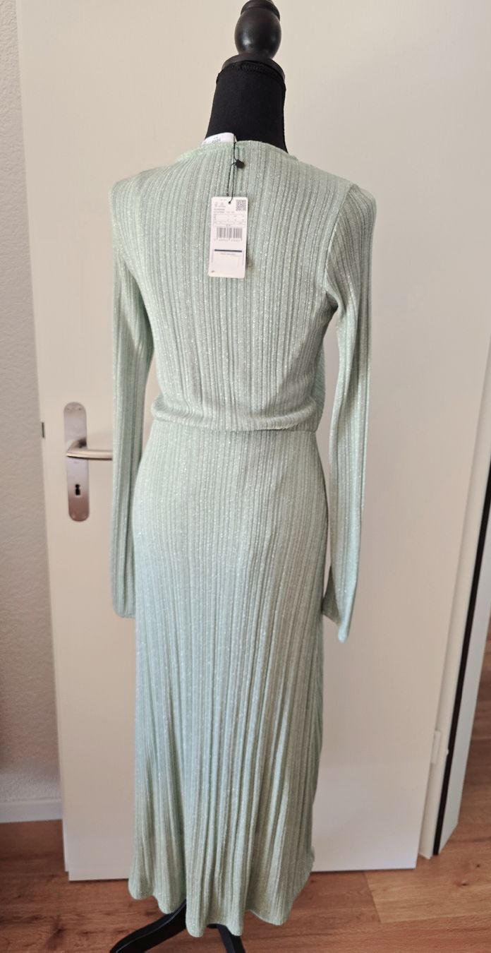 Vestiti: kleid – Nuovo e nell'imballaggio originale da Niederbipp venduto da Viktoria_Sch 1