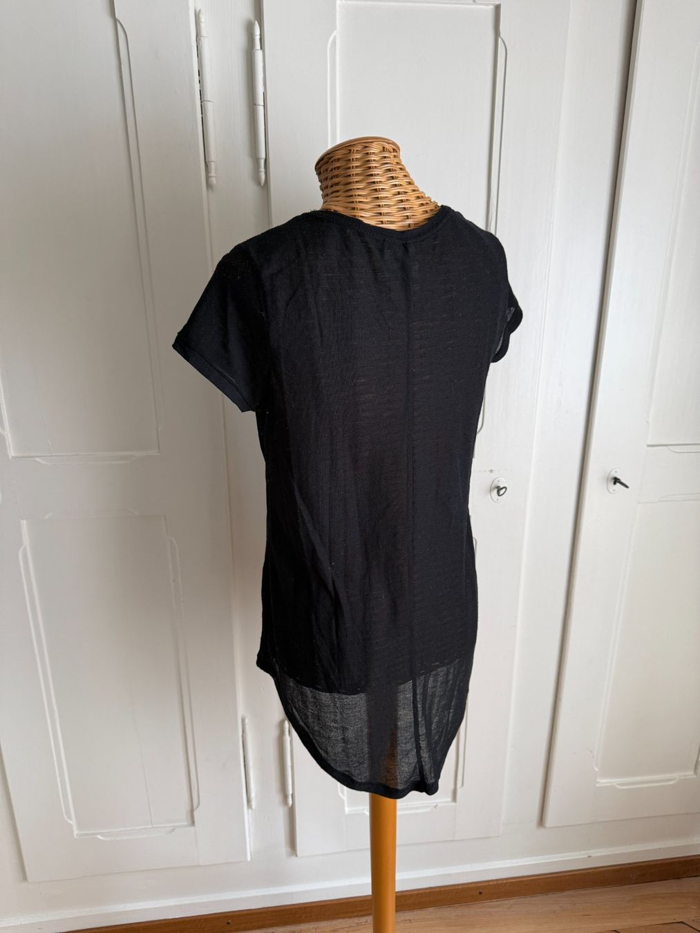 H&M T-shirt: Longshirt schwarz transparent XS – Usato da Zürich venduto da Diazaio 2