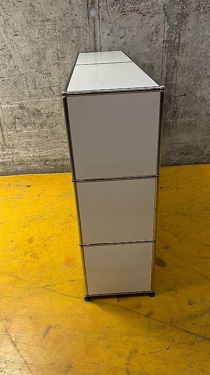 Étagères: USM Sideboard mit einem Auszug – D'occasion à Bern par daskannweg 4