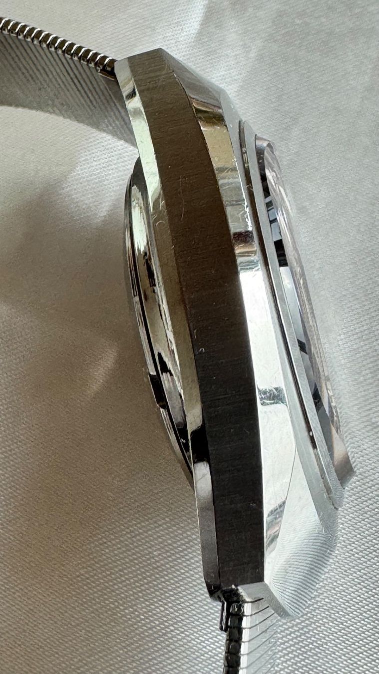 Rado Uhren: Vintage Rado Manchester Sapphire Automatic – Neu (gemäss Beschreibung) aus Untersiggenthal von TimeandShine 3
