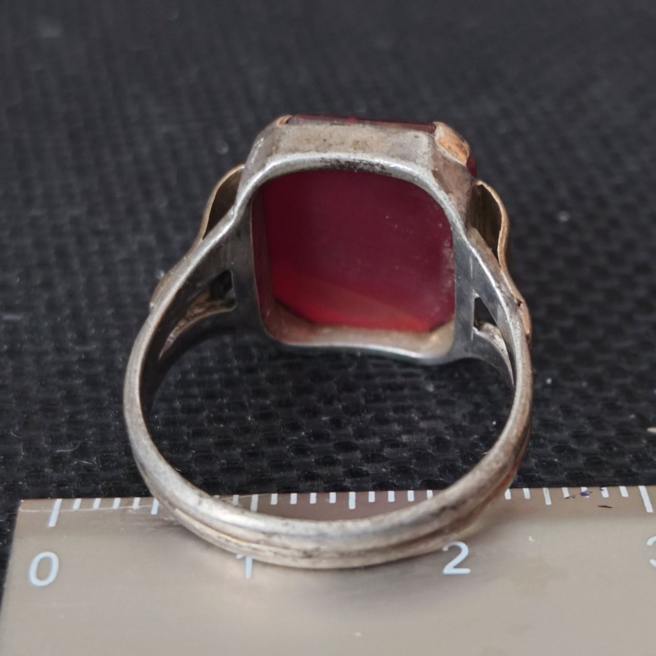 Ringe: Alter Herrenring aus Silber mit Granat – Gebraucht aus Allschwil von Swisstoybox 1