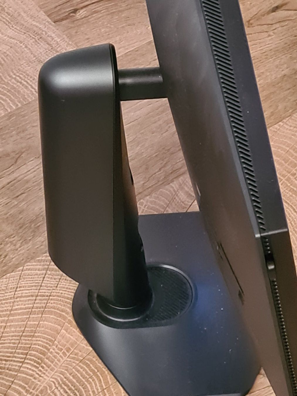 Dell Monitor: Monitor Dell Alienware – Usato da Olten venduto da chaas21 2
