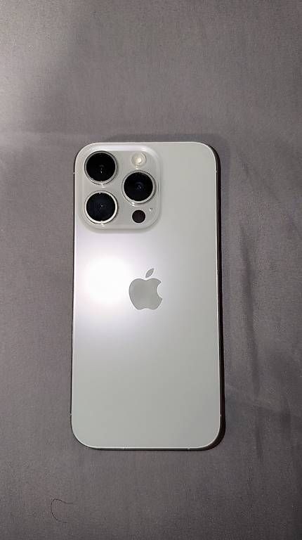 Handys / Smartphones: Apple iPhone 15 Pro  128 GB  – Gebraucht aus Seon von oke_t82f