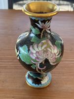 Kleine Vase Cloisonné schwarz mit Blumenmuster neuwertig