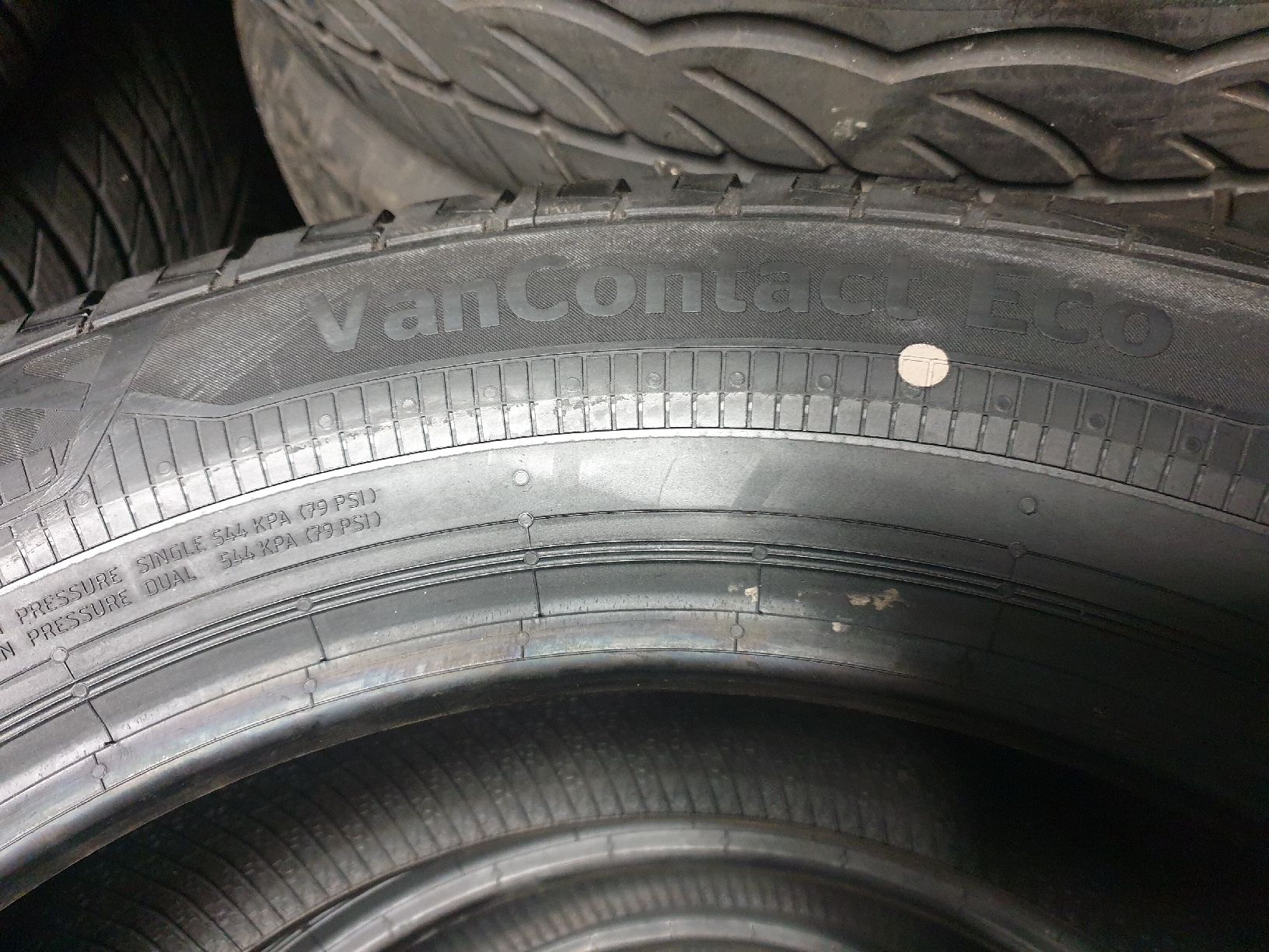 Continental Pneumatici & Ruote complete: 4 pneus 17 van – Usato da Yverdon les bains venduto da Azertyuiop1979 4
