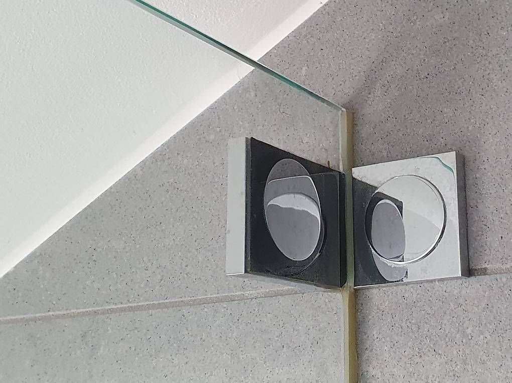 Docce: Duschwand- aus Glas, INLOOP X, von Sprinz – Usato da Winterthur venduto da BauTeilLaden2000 3
