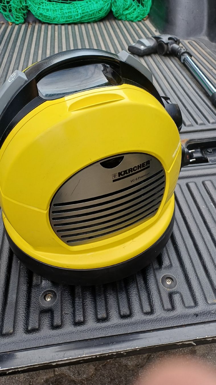 Kärcher Staubsauger & Zubehör: Kärcher Staubsauger VC6 Premium – Gebraucht aus Tamins von juliahauserbalog 6