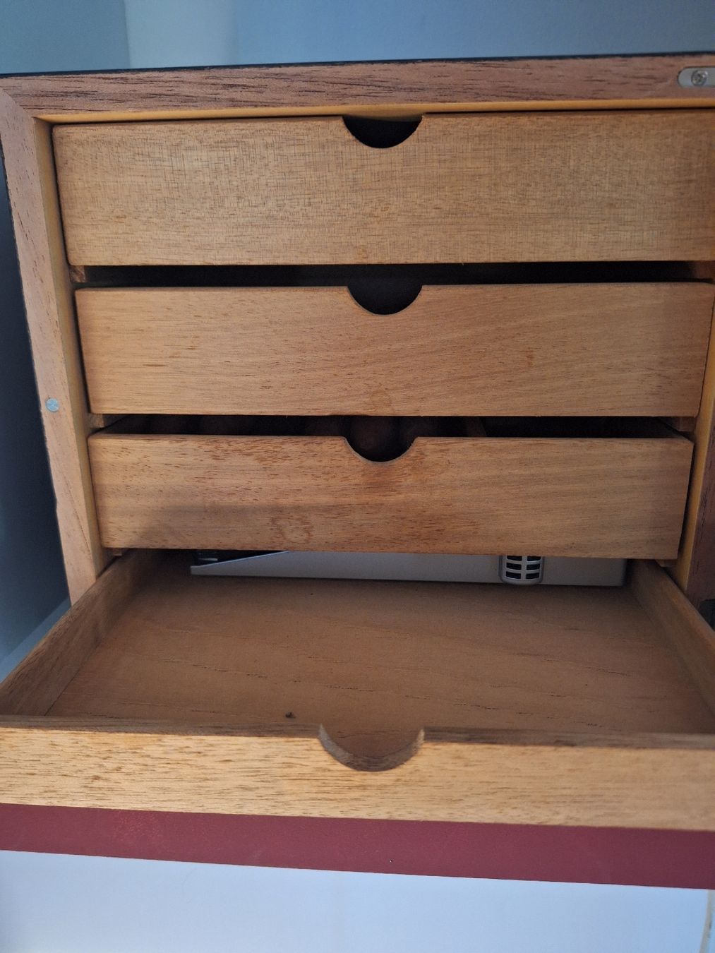 Humidore: Humidor mit Zigarren und Zubehör – Neu (gemäss Beschreibung) aus Gretzenbach von Chillkrot 1
