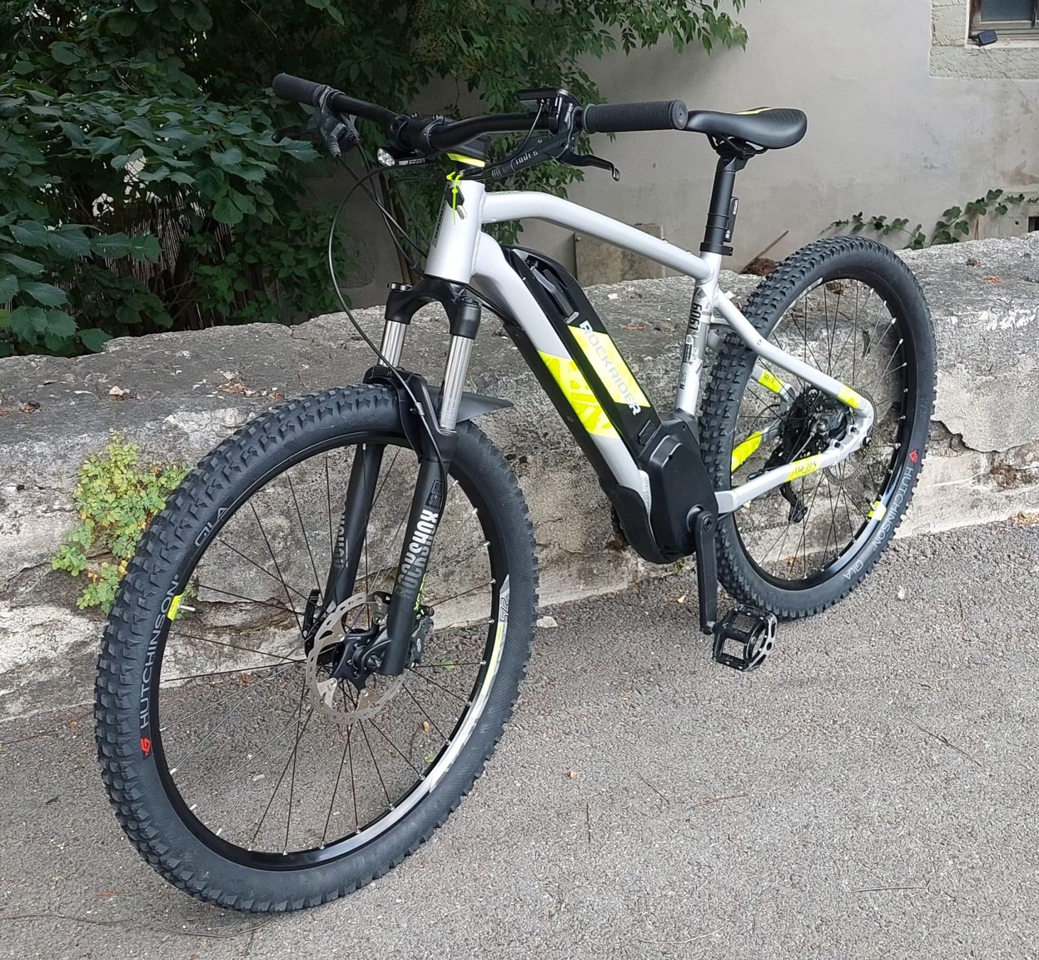 Decathlon Vélos: VTT électrique Rockrider E-ST 520 – D'occasion à Le Locle par cor_l7nw