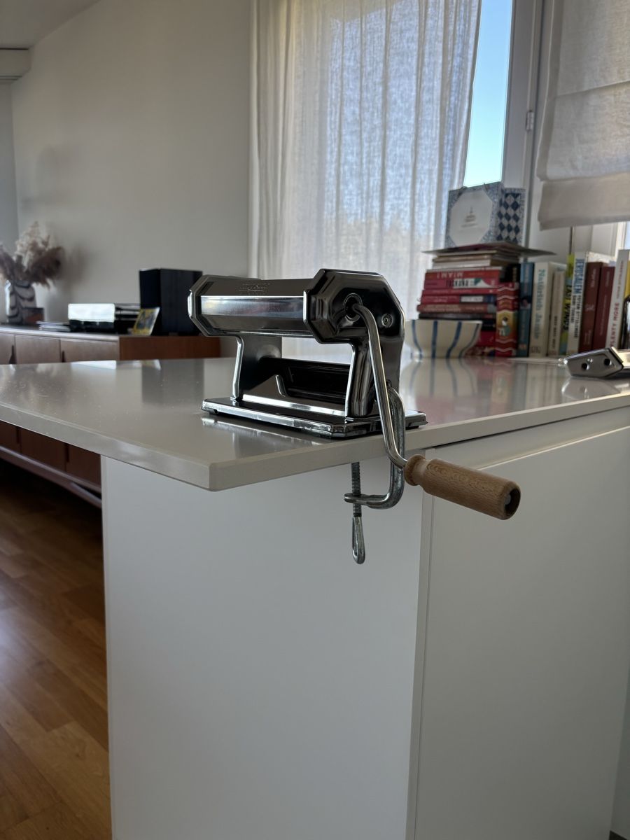 Appareils de cuisine: Machine à pâtes Imperia, chrome – D'occasion à Lausanne par HelenaK 1