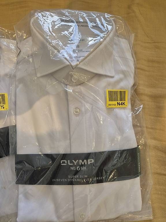 Camicie: Vend 4 chemises Olymp taille 38 – Usato da Vétroz venduto da cotm4 1