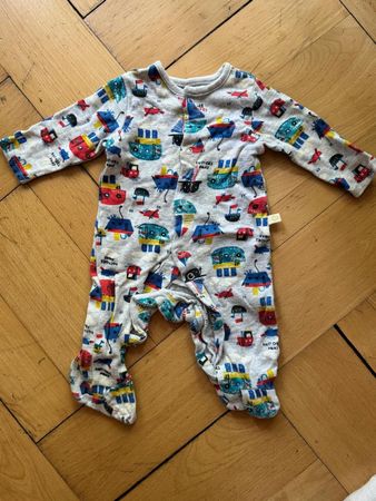 Süsser Baby Strampler NEWBORN
