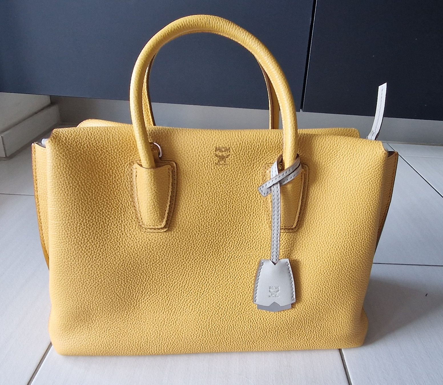 Mcm Sacs femmes: Handtasche MCM – Neuf (Voir description) à Volketswil par Bmarlin
