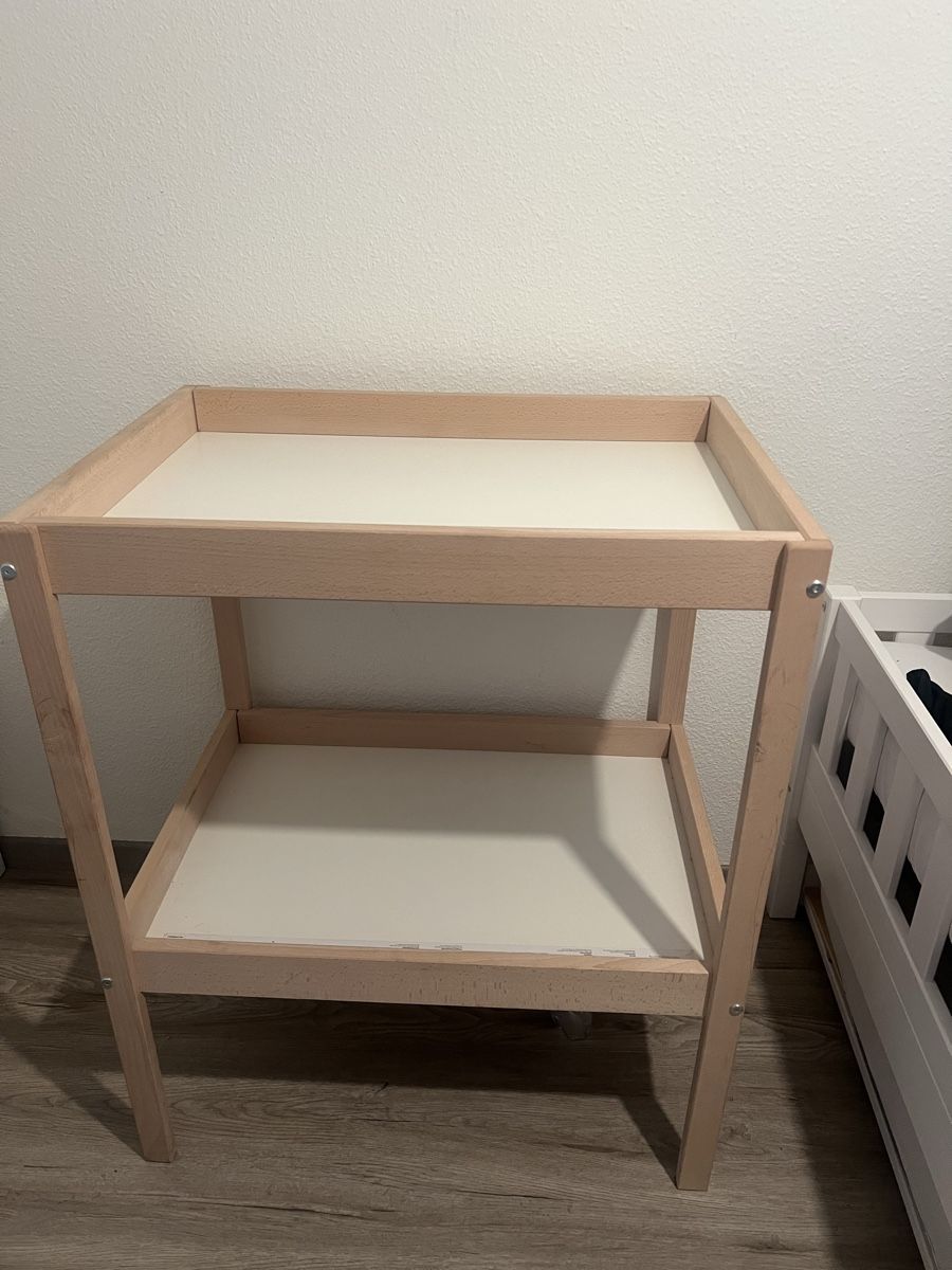 Ikea Wickeltisch & Zubehör: Wickeltisch Ikea Sniglar – Gebraucht aus Rüti ZH von DonSH