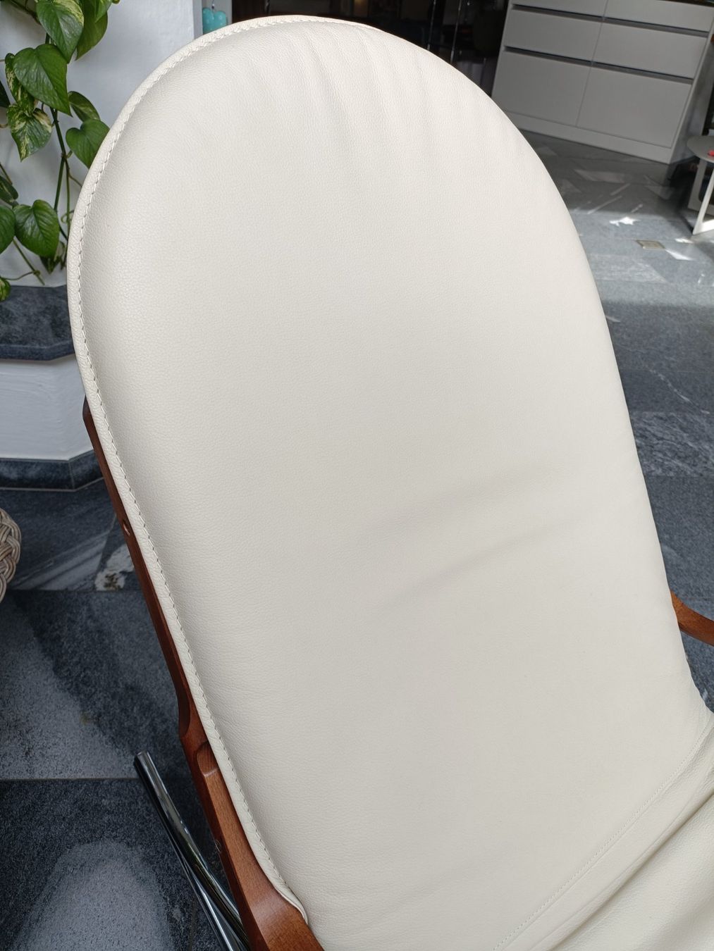 Strässle Poltrone: Strässle Nonna Schaukelstuhl + Hocker – Usato da Schmitten FR venduto da oldtimer82 8