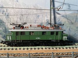 Minitrix 2033 Elektrolok BR 144 Deutsche Bundesbahn grün N
