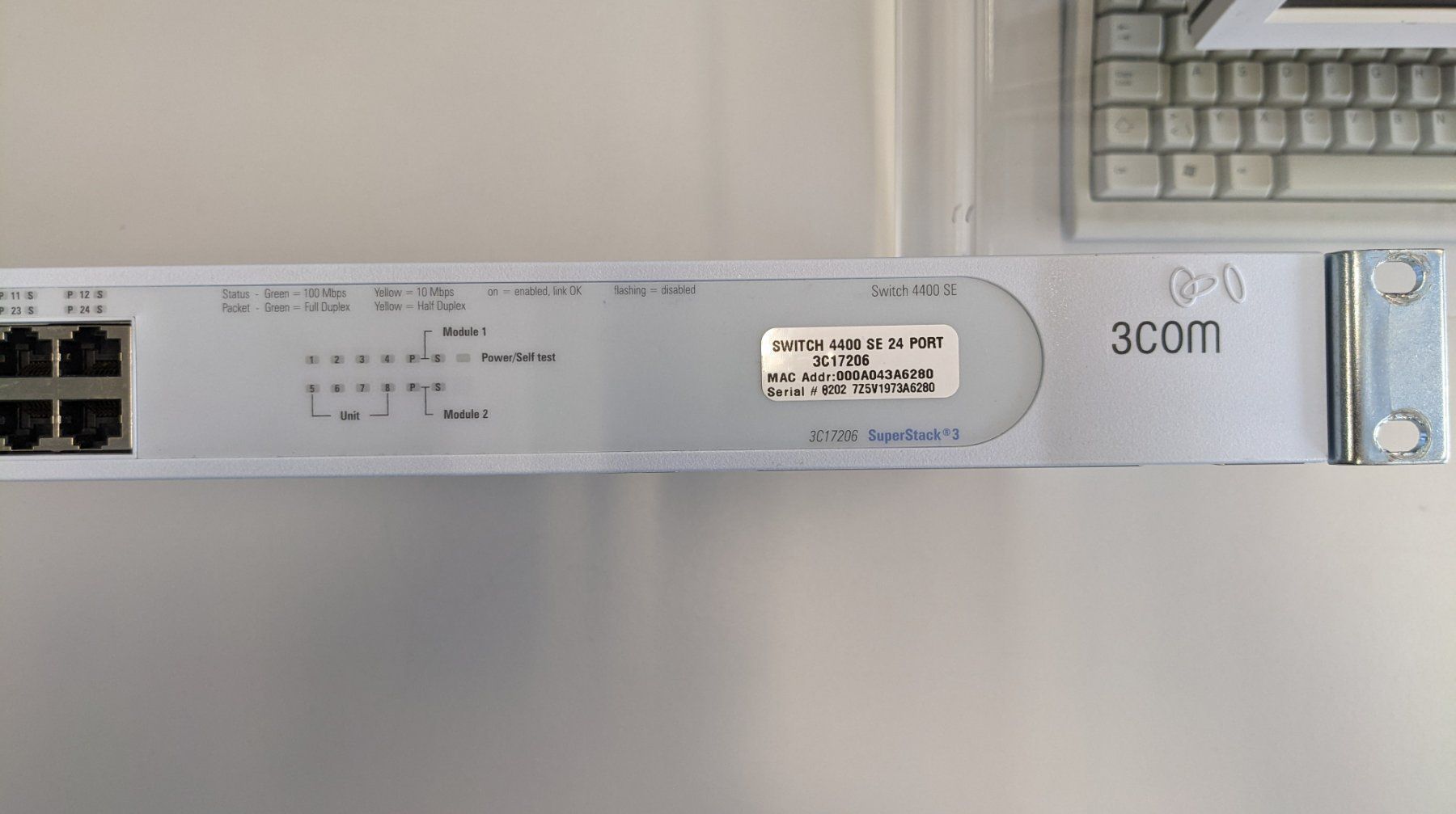 Hub & Switch: 3com Switch 4400 SE 24 Port - 3C17206 – Usato da Glattpark (Opfikon) venduto da Jams02 2