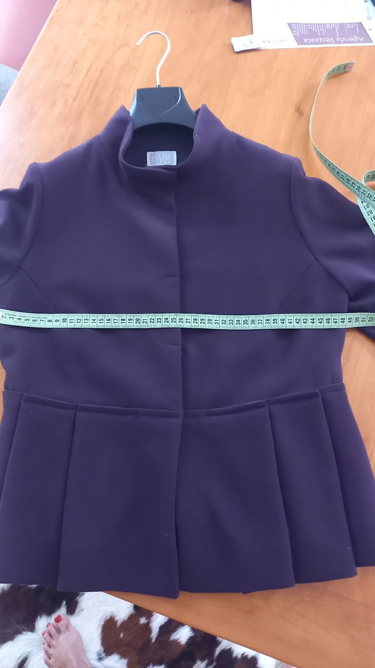 Giacche: Damen Jacke ISSUE violett Grösse M  – Nuovo (secondo la descrizione) da Ermenswil venduto da fra_k22j 2