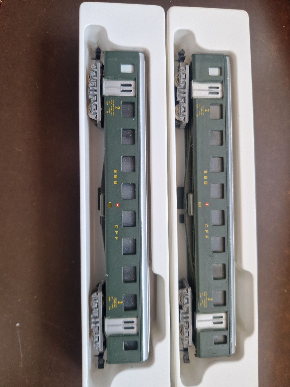 Lima Modellini di ferrovie: 2 wagons voyageurs CFF – Usato da Neuchâtel venduto da allen07 1