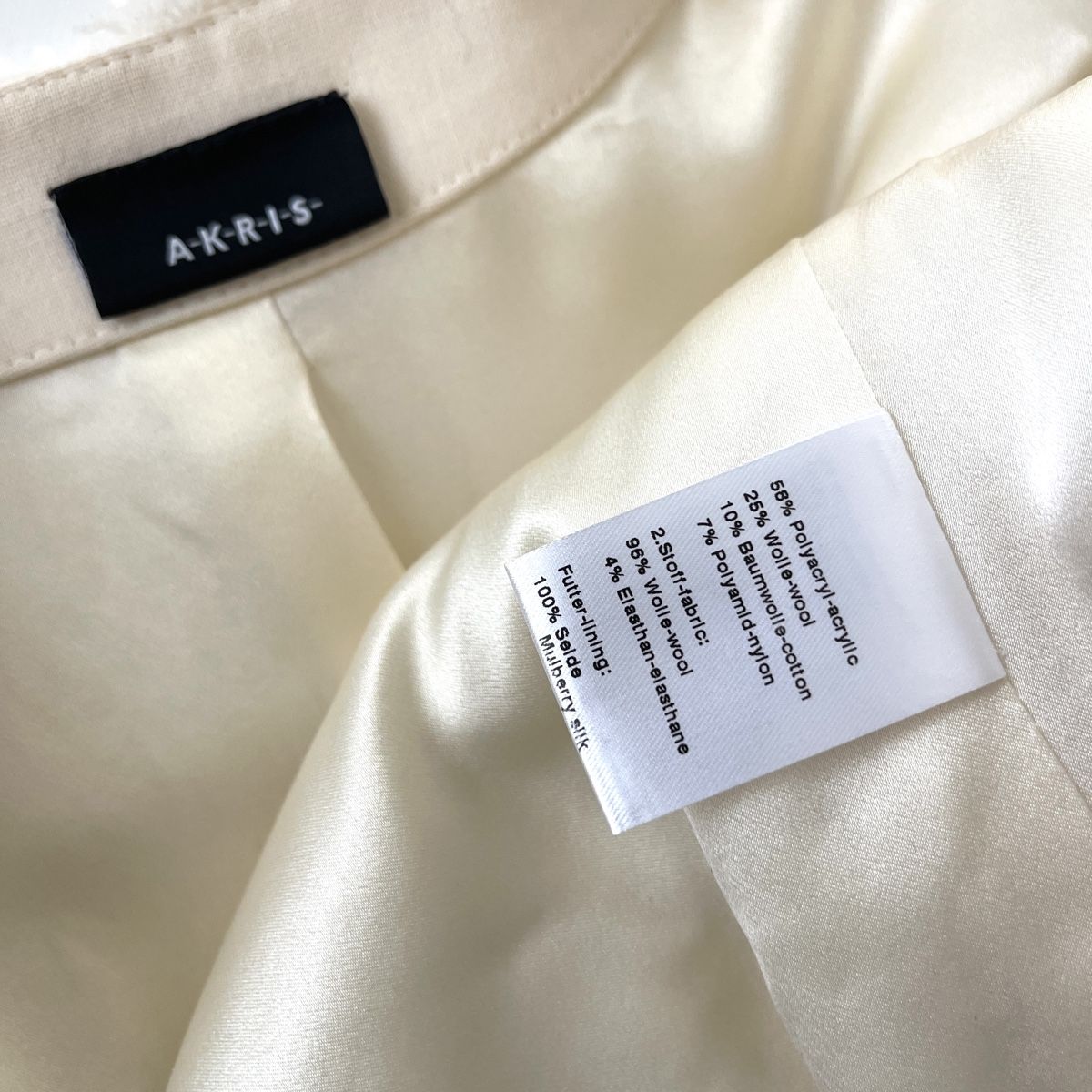 Akris Giacche: AKRIS Wool/Silk Jacket – Nuovo (secondo la descrizione) da Freienbach venduto da Avviivva_Shop 6