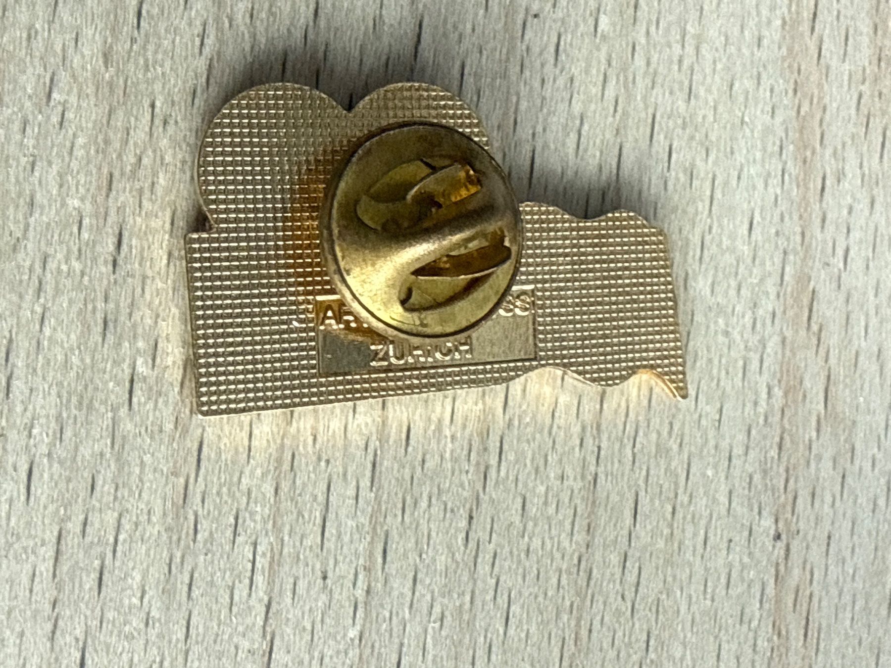 Placchette & Badge: Pin FIFA – Usato da Glattbrugg venduto da Schweigmatt 1