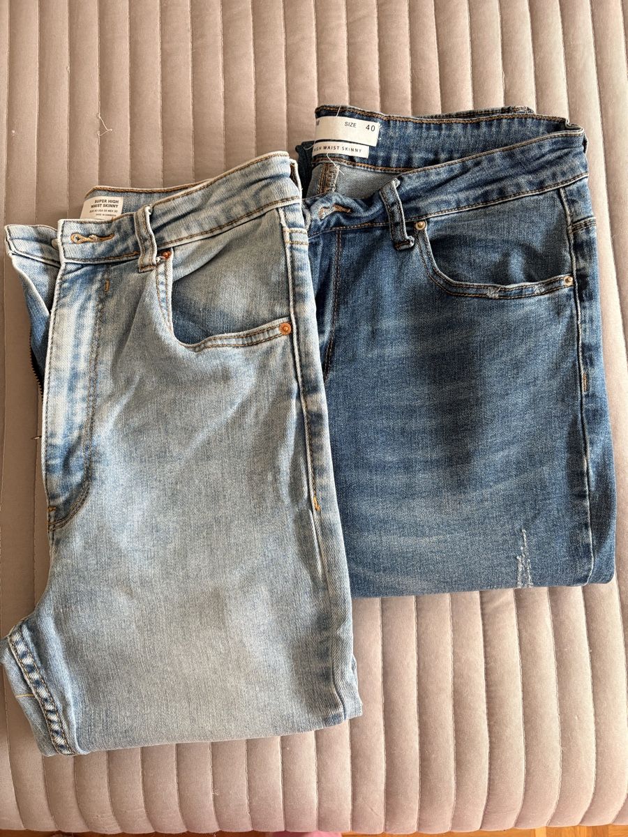 Jeans: 2 jeans bleu clair et bleu foncé – Usato da Chêne-Bougeries venduto da bru_bs9n