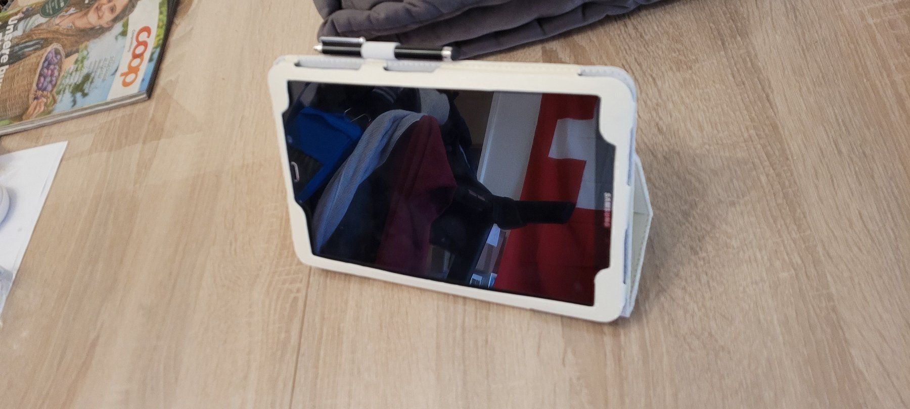 Cover & Protezioni schermo: Samsung Tablet Hülle Cover 10.1 Weiss – Usato da Adlikon b.Regensdf venduto da ChriZ86 4