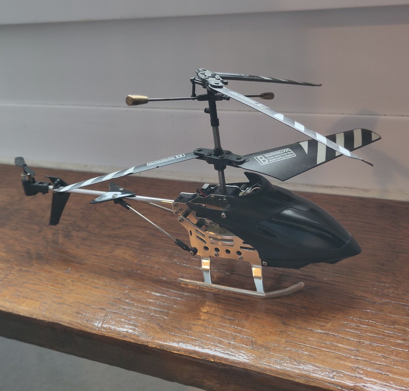 Modellismo RC: Beewi Bluetooth Helicopter BBZ301 – Usato da Zürich venduto da ili_jzy7