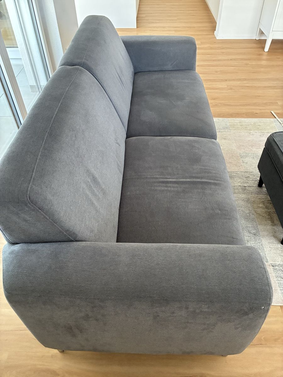 Divani: Sofa mit Hocker grau  – Usato da Dagmersellen venduto da Nina1234 1