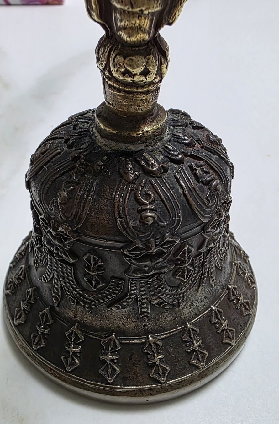 Campanacci mucche: Tibetische Ritualglocke - – Usato da Niederuzwil venduto da 262305 7