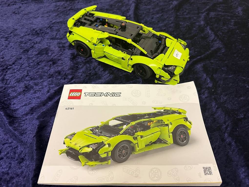 Baukästen: Lego Technic 42161 Lamborghini  – Gebraucht aus Wallisellen von eve1000
