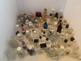 Leere Parfum Miniaturen