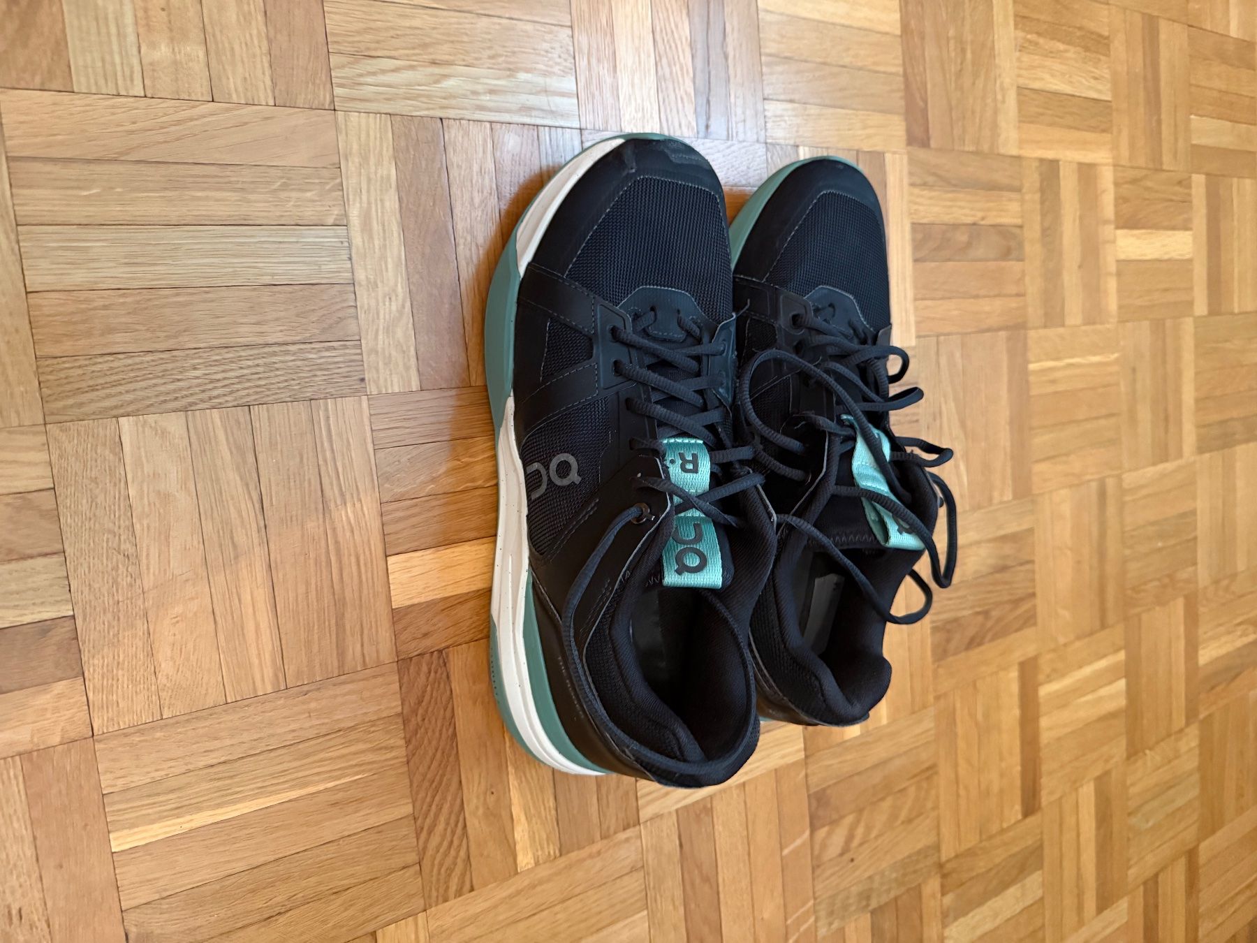 On Scarpe da uomo: Basket On The Roger (T.44) – Usato da Les Avanchets venduto da GG_