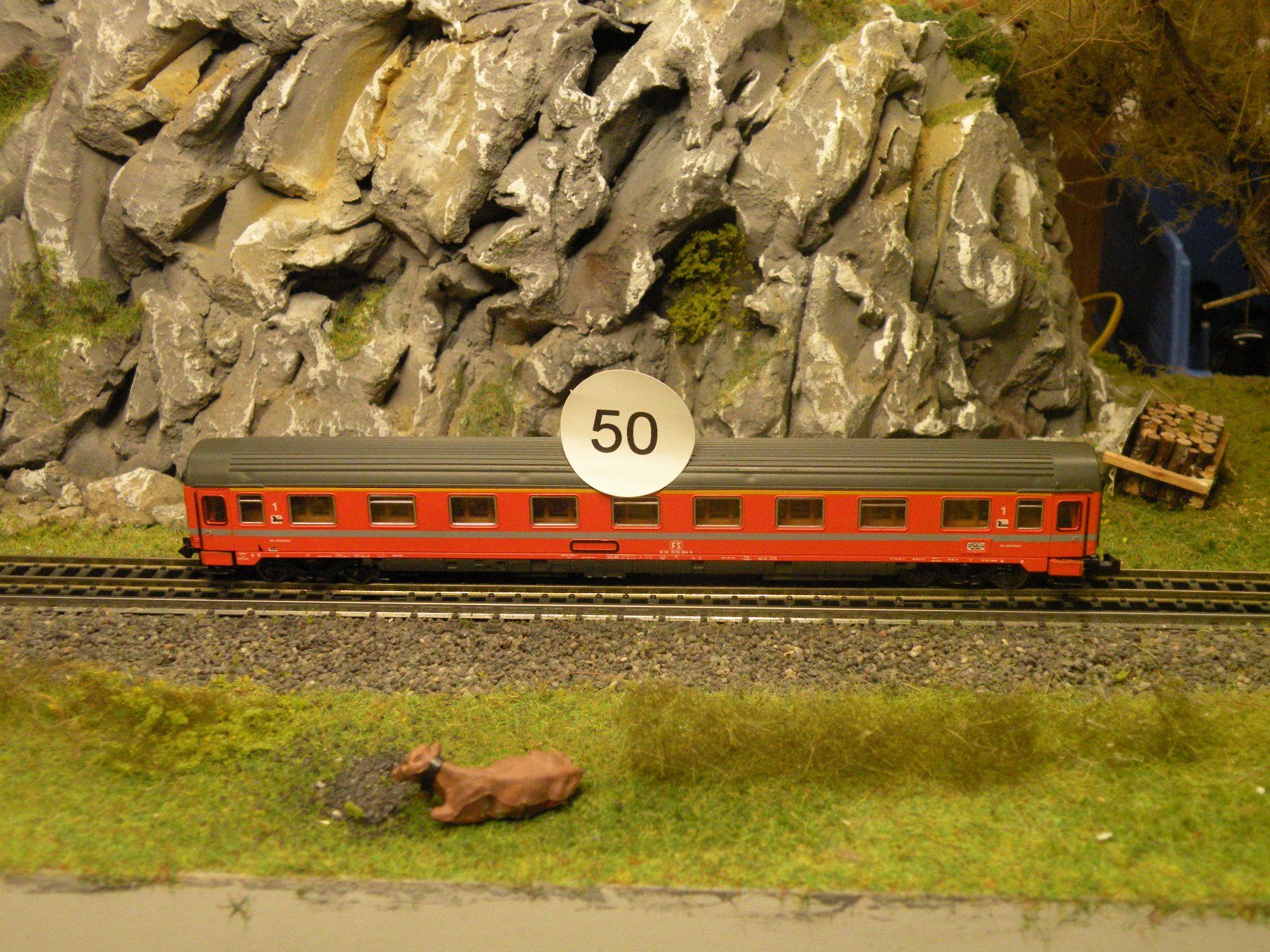 ROCO HO VOITURE 2ème CL. SNCF TYPE EST Uic EN BO REF. 44631