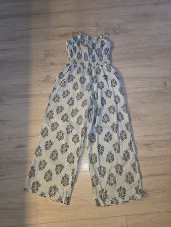 Sommerlicher Jumpsuit von Kiabi, Gr. 10A, Top Zustand!