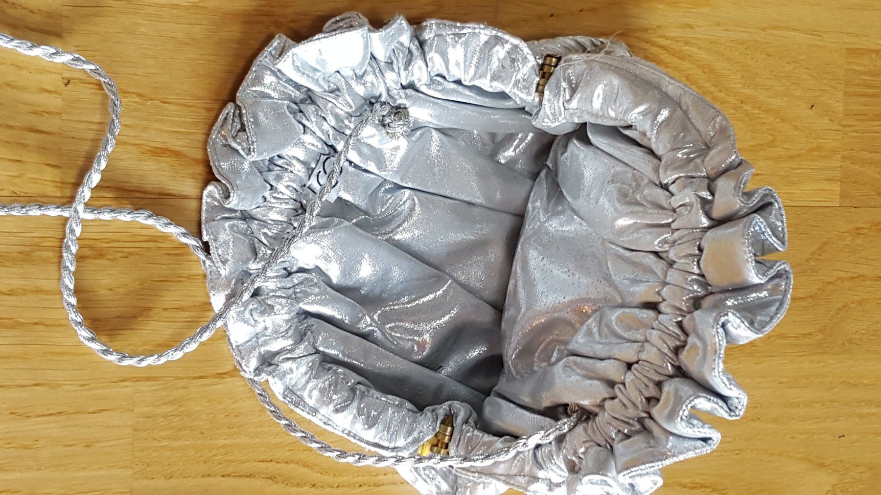 Taschen für Damen: festliches silber Damentasche Pochette Hochzeit – Neu (gemäss Beschreibung) aus Hittnau von Gamoe 1