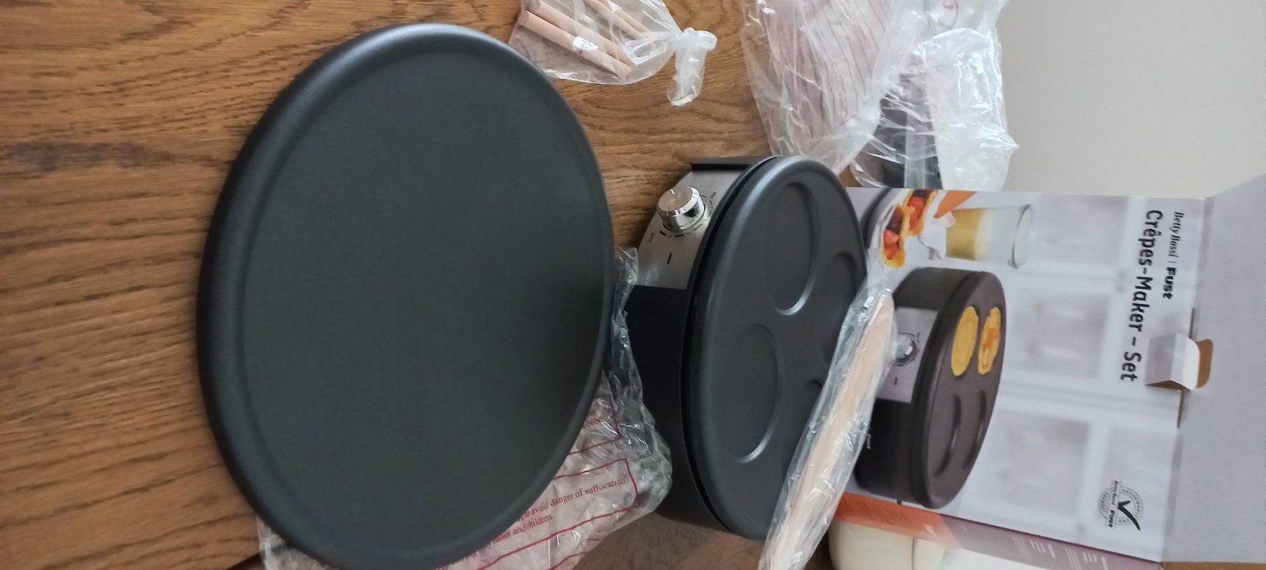 Betty Bossi Küchengeräte: Crepes Blinis Maker Set Betty Bossi Neu – Neu und originalverpackt aus Riehen von Valflyfi 2