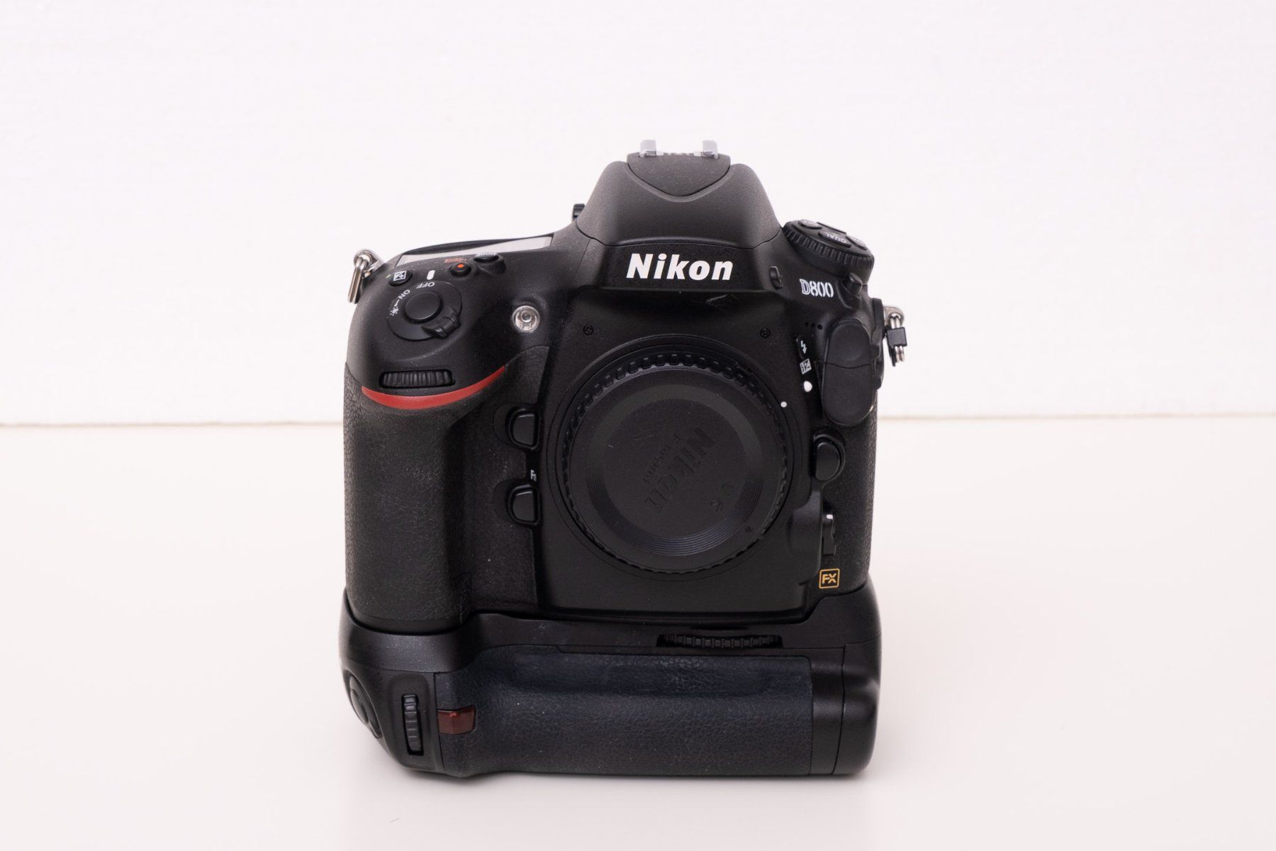 Nikon Kamera: Nikon D800 + Vertical Grip – Gebraucht aus Zürich von yrtc