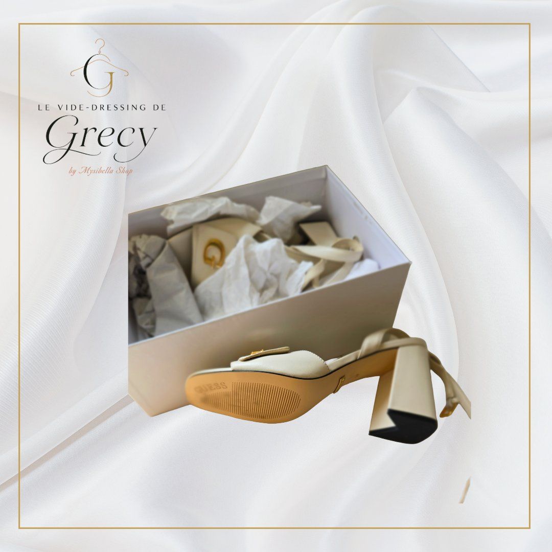 Guess Chaussures femmes: Sandales Guess Blanches en cuire - pointure 41 – Neuf avec emballage d'origine à Pfäffikon SZ par mys_qs75 1