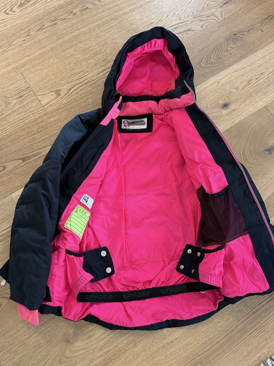 Spyder Jacken & Mäntel: Spyder Ski /Winterjacke 158 – Gebraucht aus Dornach von lavieenroses 3