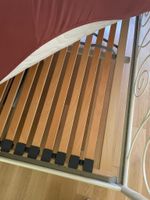 Romatisches Metallbett 140 mit Lattenrost