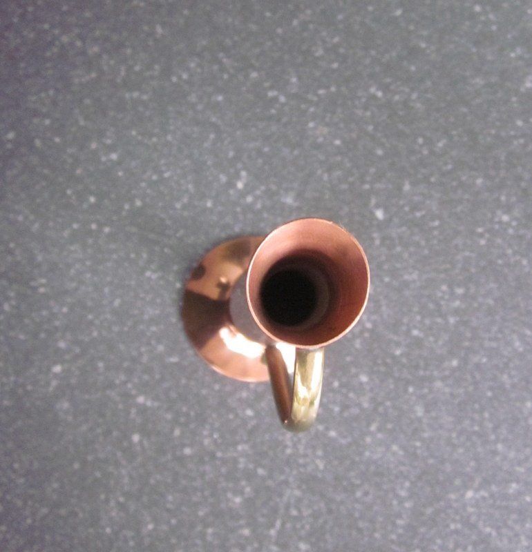 Vasen & Gefässe: Mid Century Kupfer Vase mit Messing-Henkel – Gebraucht aus Bischofszell von raika 4